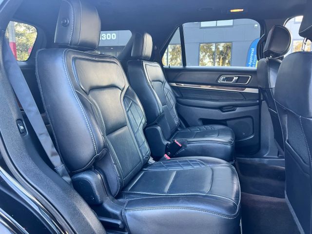 2017 Ford Explorer Platinum