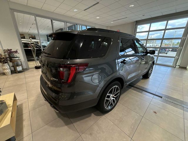 2017 Ford Explorer Sport