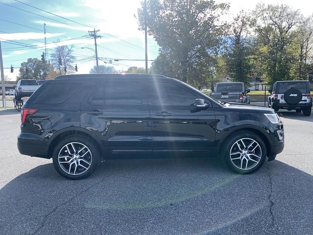 2017 Ford Explorer Sport