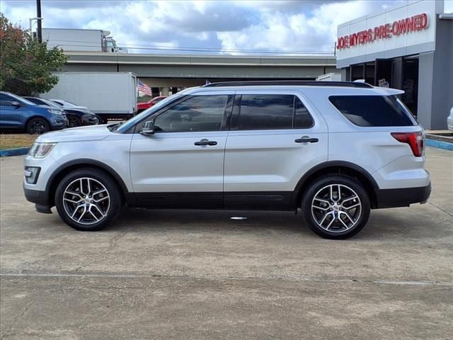 2017 Ford Explorer Sport