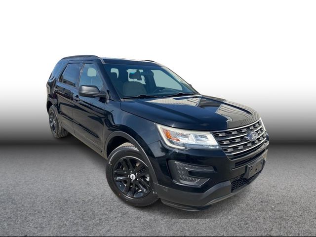 2017 Ford Explorer Base