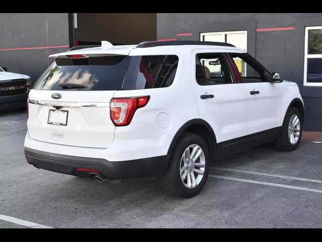 2017 Ford Explorer Base