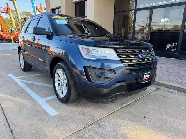 2017 Ford Explorer Base