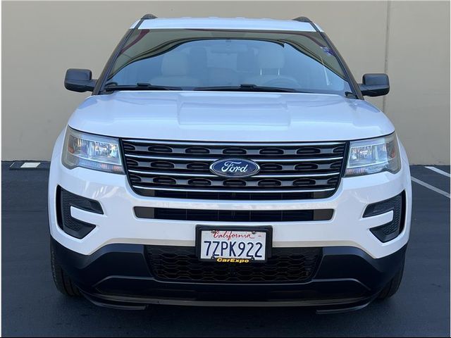 2017 Ford Explorer Base