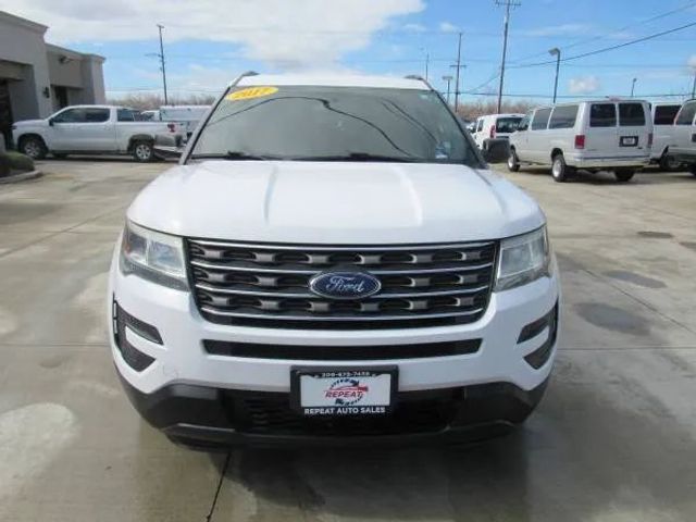 2017 Ford Explorer Base