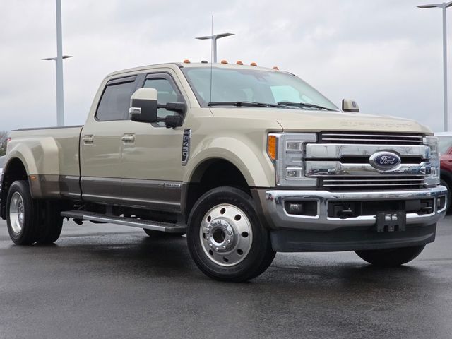 2017 Ford F-450 Lariat