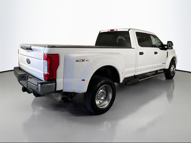 2017 Ford F-450 XLT