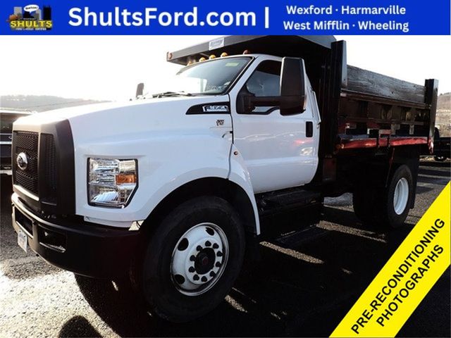 2017 Ford F-650 Straight Frame Gas