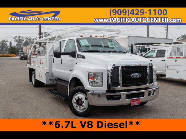 2017 Ford F-650 Pro Loader