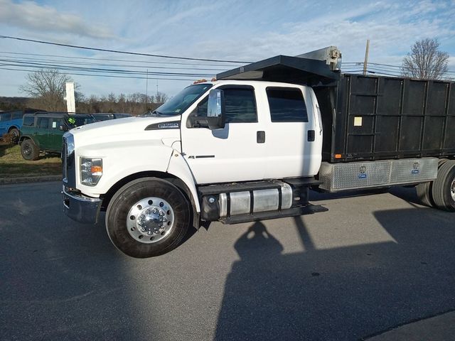 2017 Ford F-750 Straight Frame