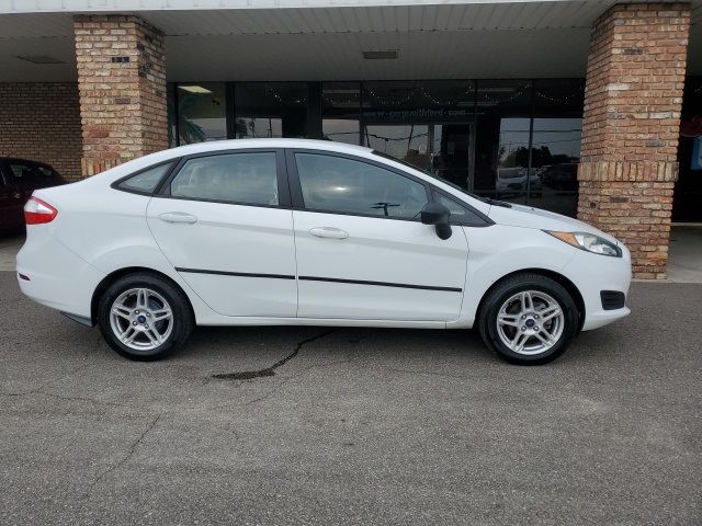 2017 Ford Fiesta SE