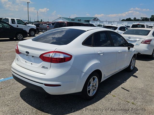 2017 Ford Fiesta SE