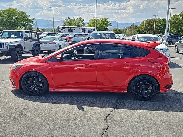 2017 Ford Focus ST