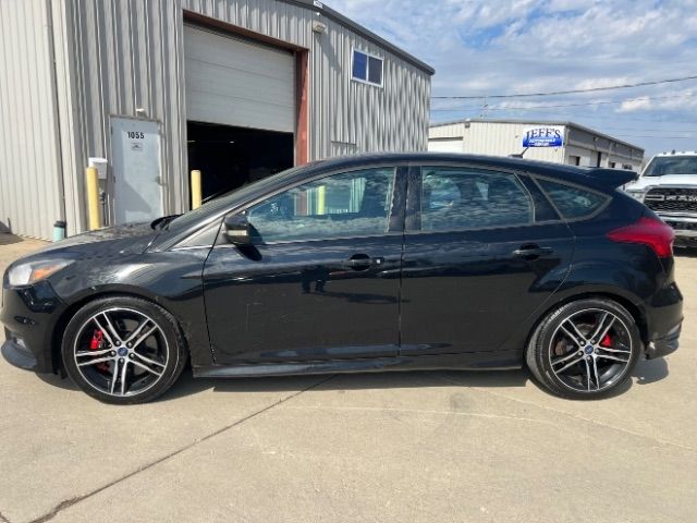2017 Ford Focus ST