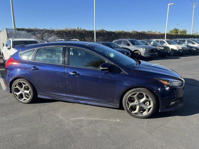 2017 Ford Focus ST