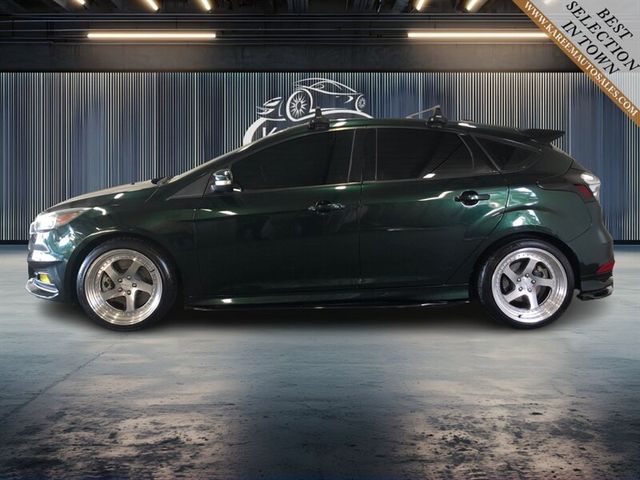 2017 Ford Focus ST