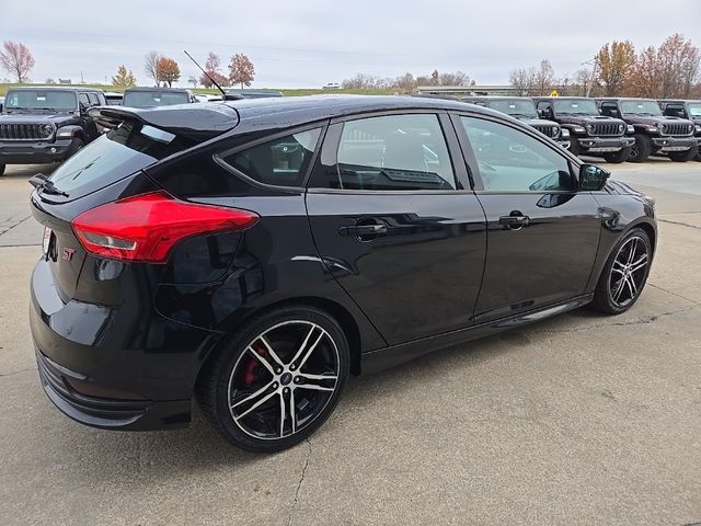 2017 Ford Focus ST