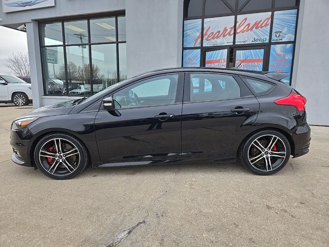 2017 Ford Focus ST