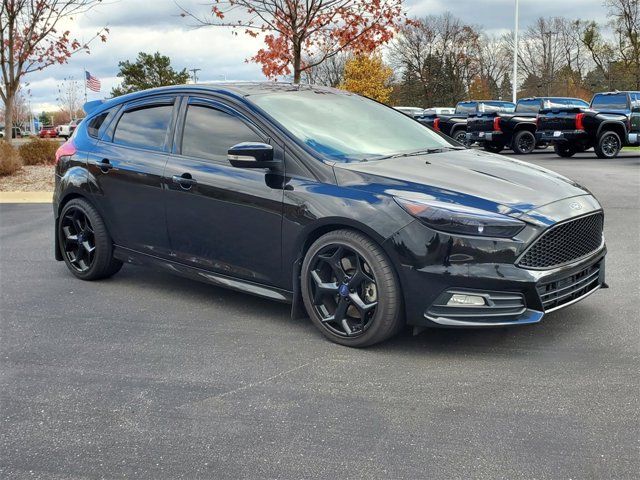 2017 Ford Focus ST