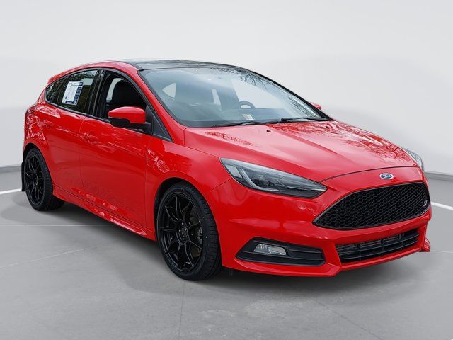 2017 Ford Focus ST