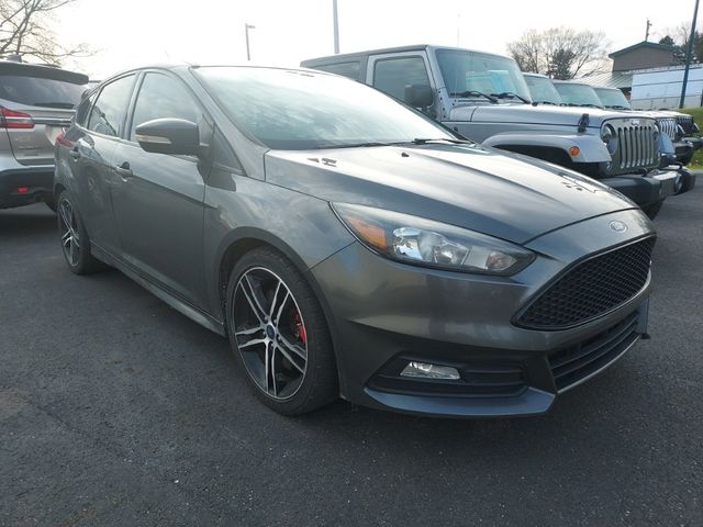 2017 Ford Focus ST