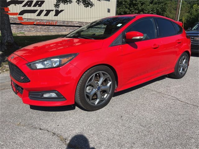 2017 Ford Focus ST