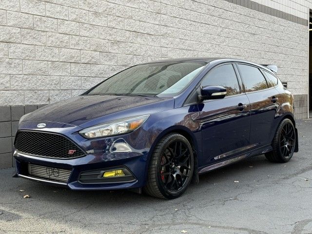 2017 Ford Focus ST