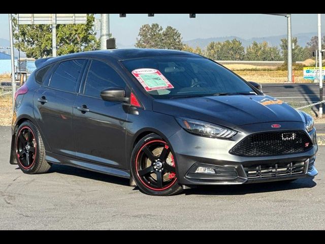 2017 Ford Focus ST