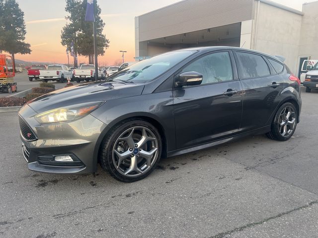 2017 Ford Focus ST