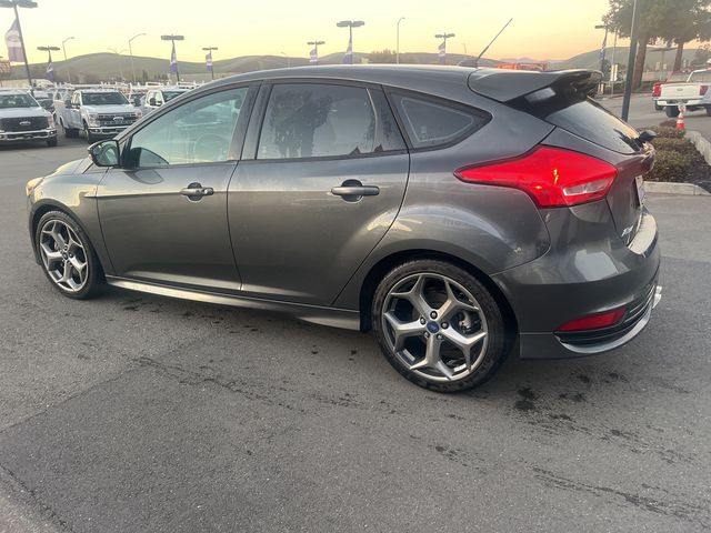 2017 Ford Focus ST