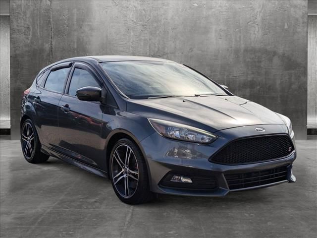 2017 Ford Focus ST