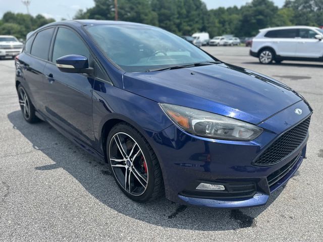 2017 Ford Focus ST