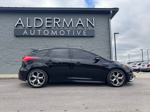 2017 Ford Focus ST