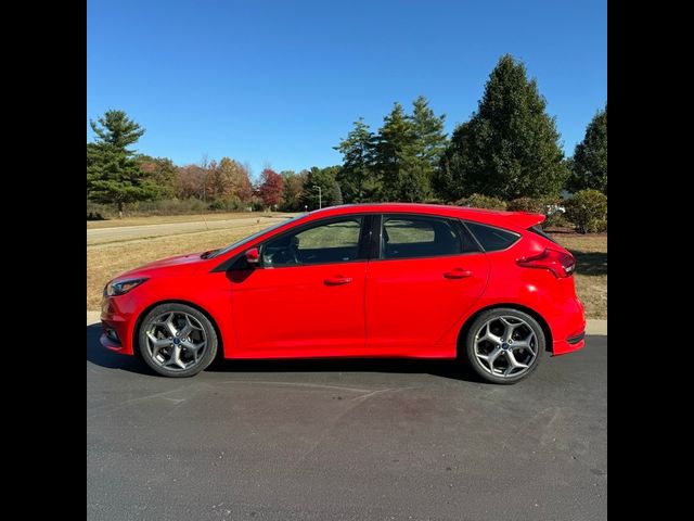 2017 Ford Focus ST