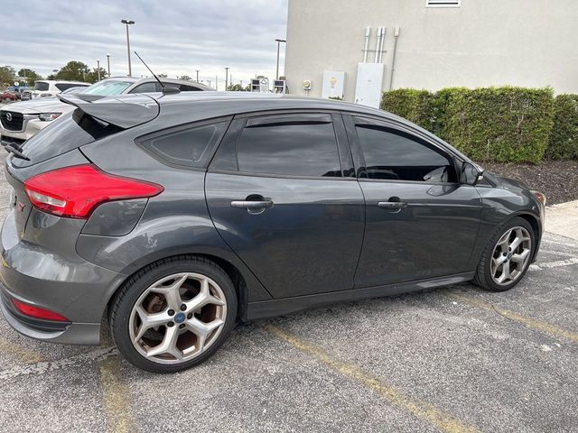 2017 Ford Focus ST