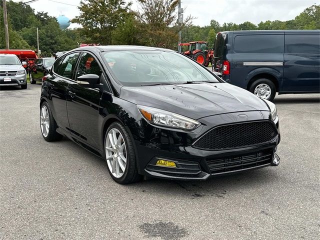 2017 Ford Focus ST