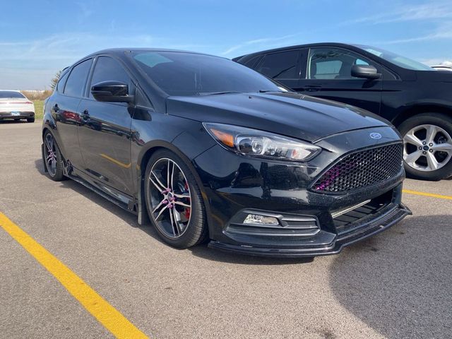 2017 Ford Focus ST