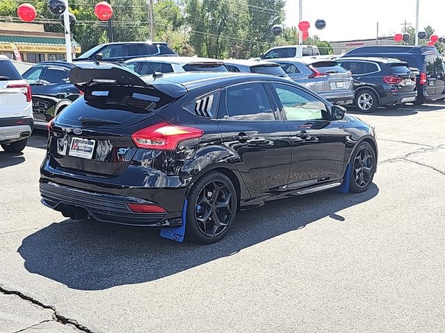 2017 Ford Focus ST