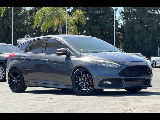 2017 Ford Focus ST