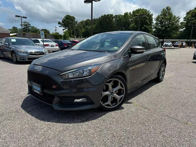 2017 Ford Focus ST