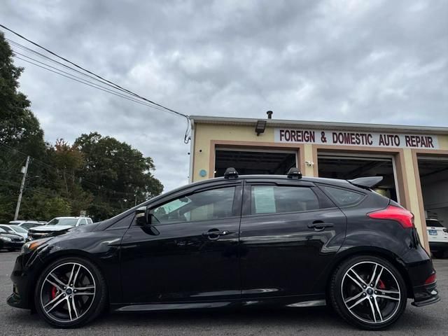 2017 Ford Focus ST