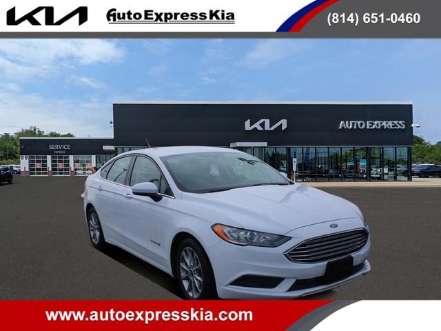 2017 Ford Fusion Hybrid SE