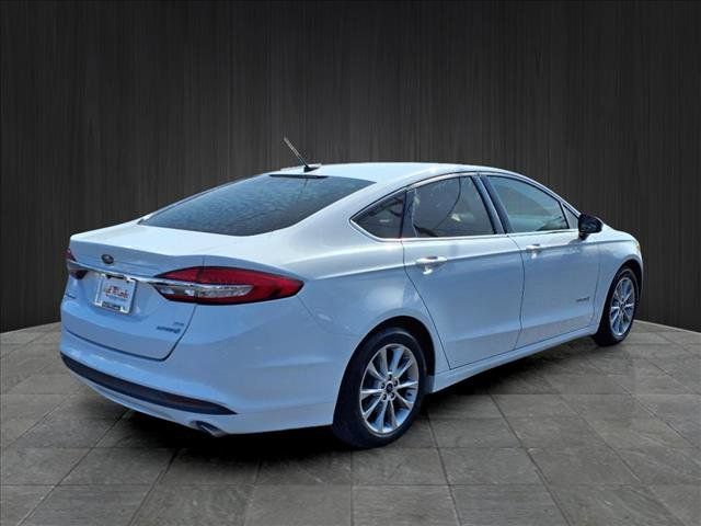 2017 Ford Fusion Hybrid SE