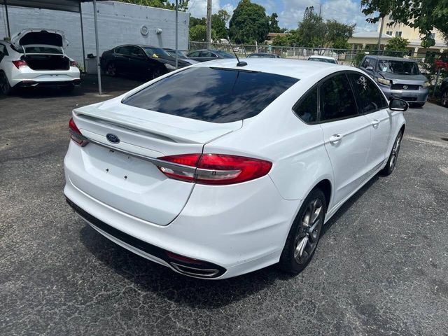 2017 Ford Fusion SE