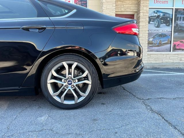 2017 Ford Fusion Hybrid SE