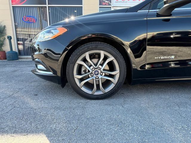 2017 Ford Fusion Hybrid SE