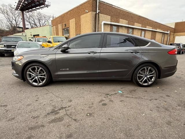 2017 Ford Fusion Hybrid SE