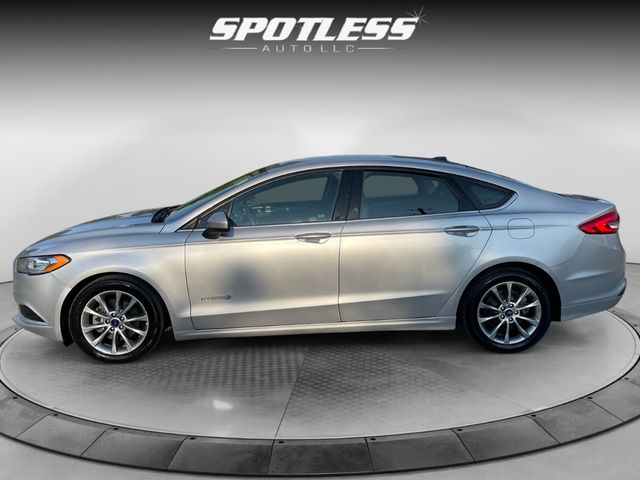 2017 Ford Fusion Hybrid SE