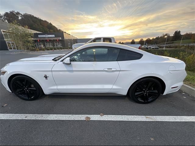 2017 Ford Mustang EcoBoost Premium