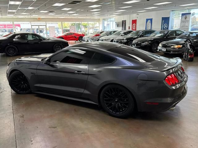 2017 Ford Mustang GT